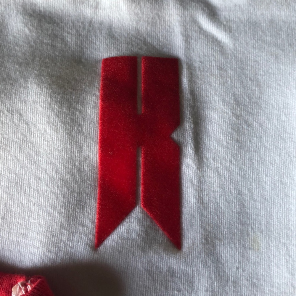 2 Ringer Tees 🖤🎸 - Picture 2 of 4